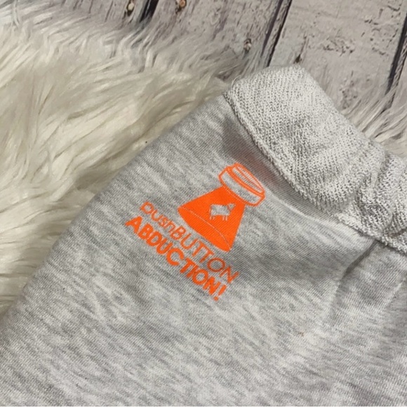 Adorable Grey Push Button sweat pants. - Picture 9 of 11